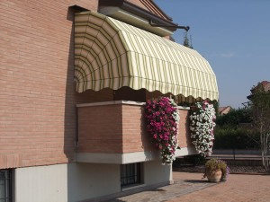 Tenda da sole a Cappottina